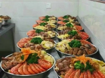 深圳企业优选餐饮外包指南 煜成餐饮上门包办服务解析